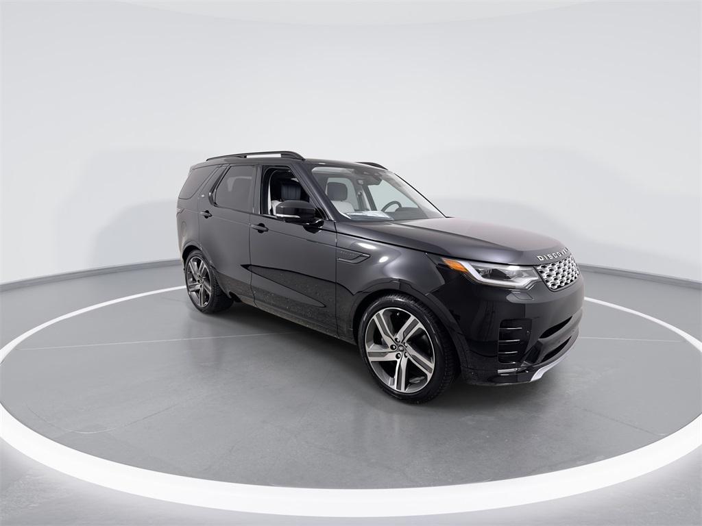 new 2026 Land Rover Discovery car, priced at $78,351