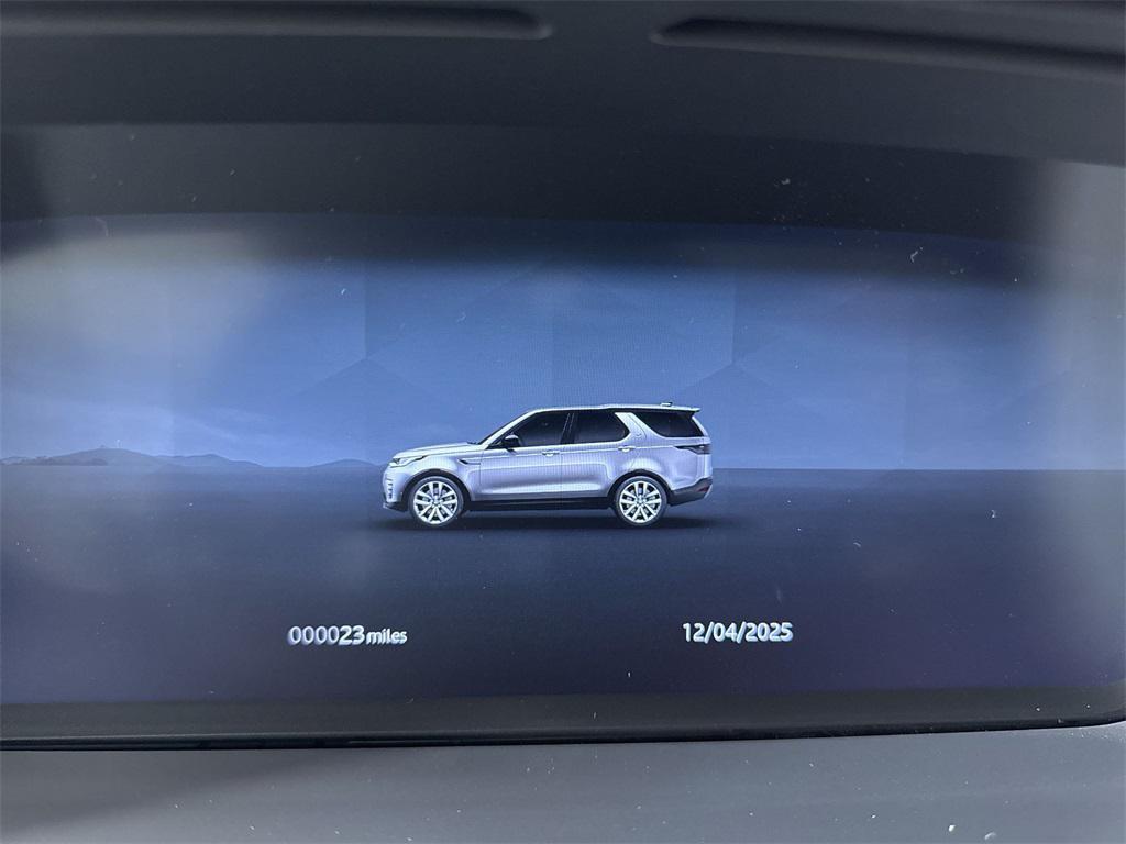 new 2026 Land Rover Discovery car, priced at $78,351