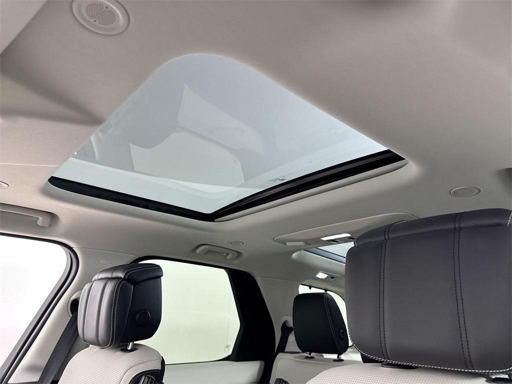 new 2026 Land Rover Discovery car, priced at $78,351