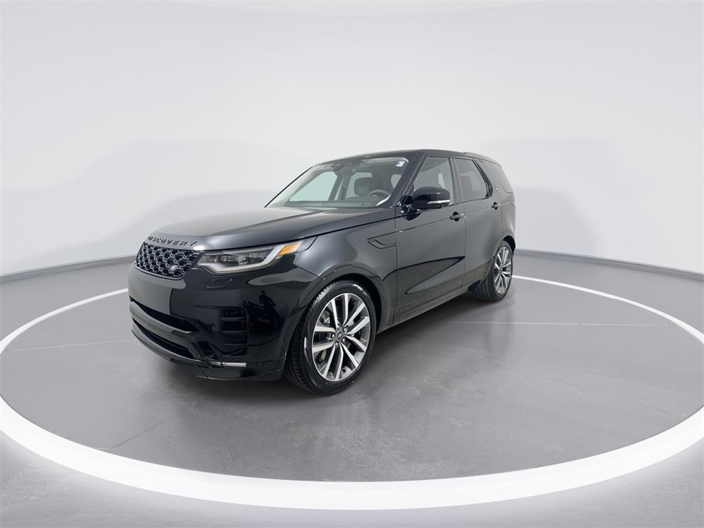 new 2025 Land Rover Discovery car, priced at $72,268