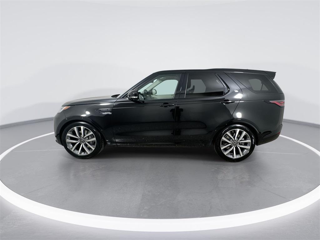 new 2025 Land Rover Discovery car, priced at $72,268
