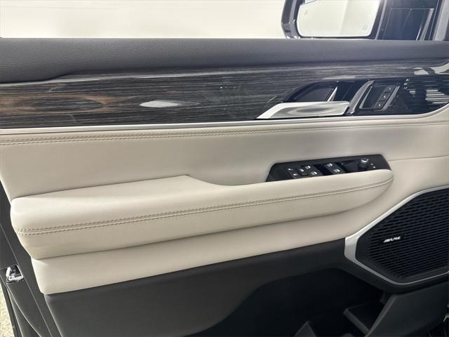 used 2022 Jeep Wagoneer car, priced at $52,977
