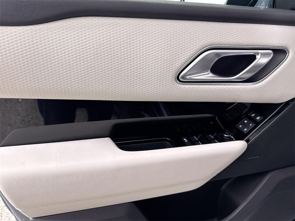 used 2022 Land Rover Range Rover Velar car, priced at $44,559
