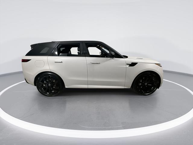 new 2025 Land Rover Range Rover Sport car, priced at $109,105