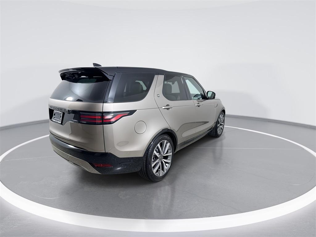new 2025 Land Rover Discovery car, priced at $70,568