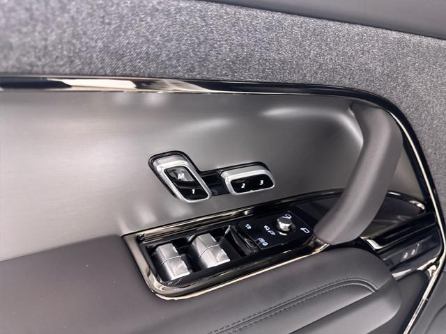 new 2025 Land Rover Range Rover Sport car, priced at $93,770