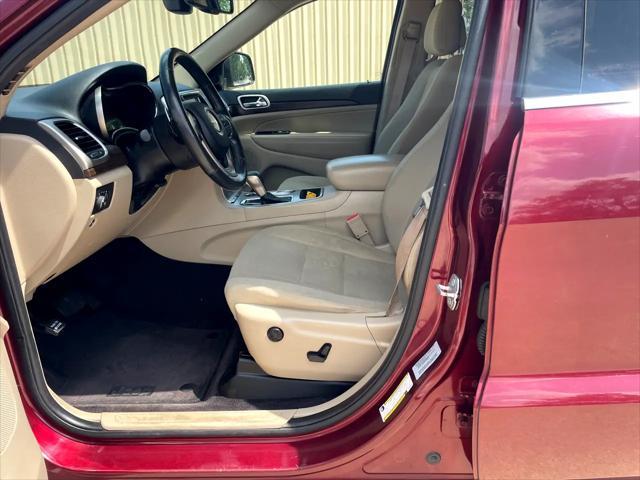 used 2016 Jeep Grand Cherokee car, priced at $10,995