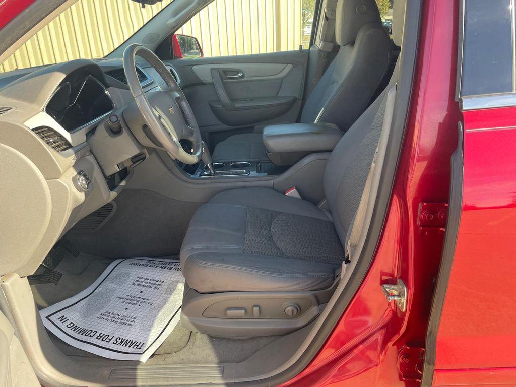 used 2014 Chevrolet Traverse car, priced at $7,995