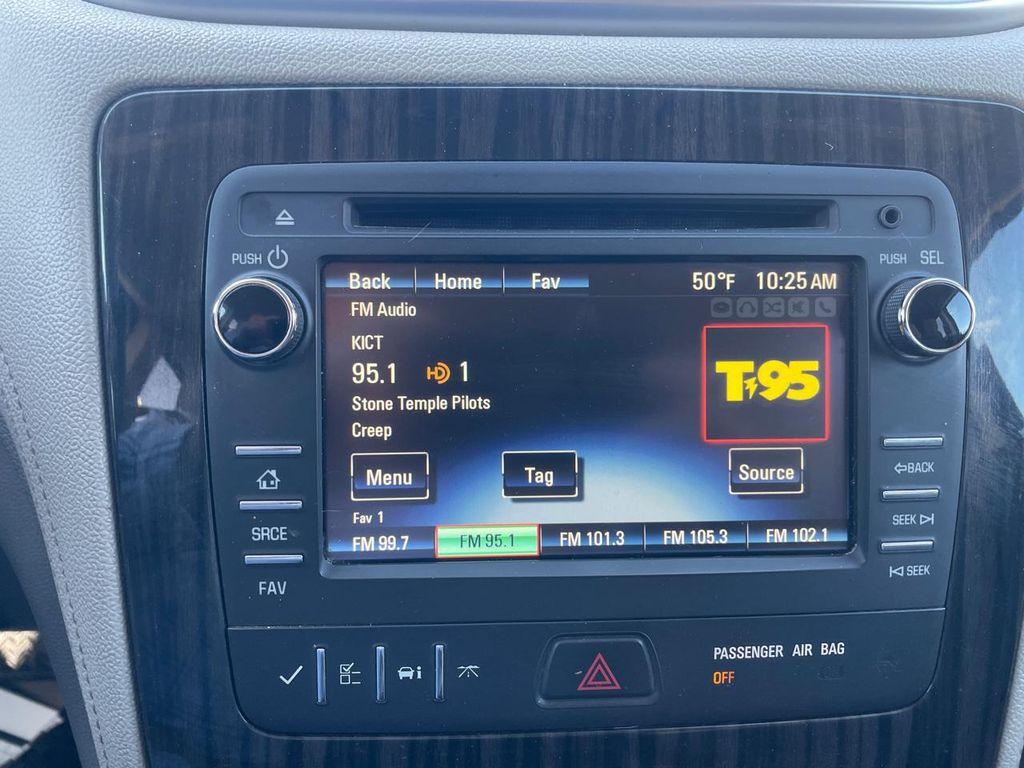 used 2014 Chevrolet Traverse car, priced at $7,995