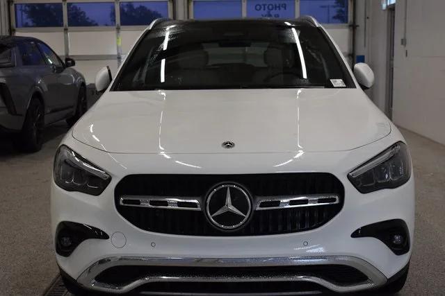 new 2025 Mercedes-Benz GLA 250 car, priced at $51,290