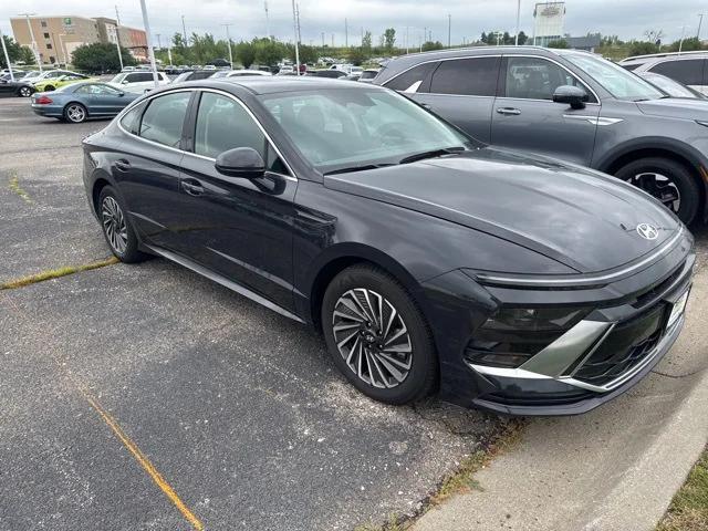 used 2024 Hyundai Sonata Hybrid car, priced at $24,998