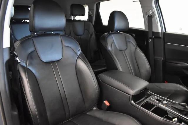 used 2024 Kia Sorento car, priced at $28,998