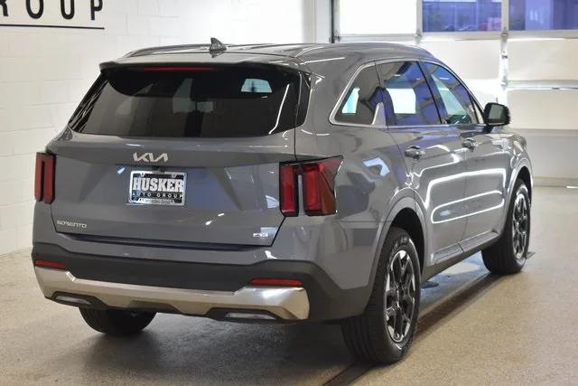 used 2024 Kia Sorento car, priced at $28,998