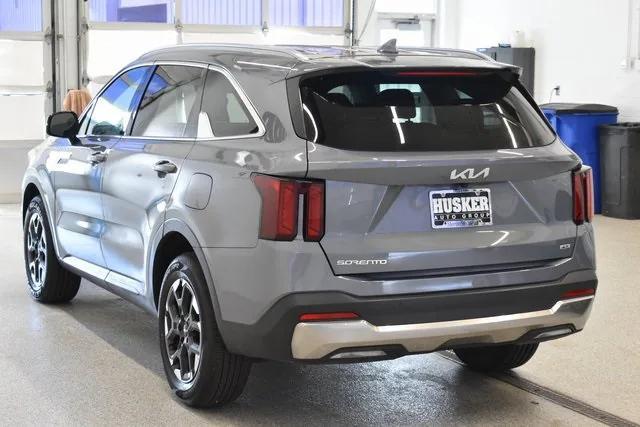 used 2024 Kia Sorento car, priced at $28,998