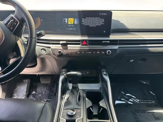 used 2024 Kia Sorento car, priced at $30,498