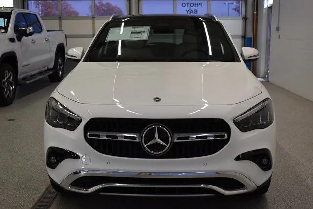 new 2025 Mercedes-Benz GLA 250 car, priced at $51,290