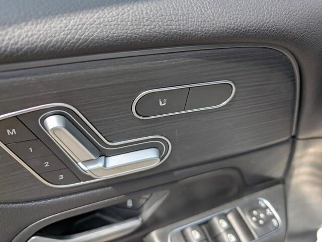 used 2021 Mercedes-Benz GLB 250 car, priced at $28,798