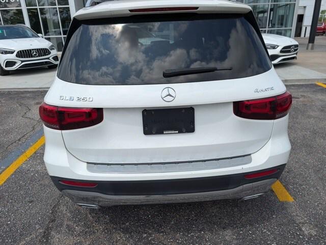 used 2021 Mercedes-Benz GLB 250 car, priced at $28,798