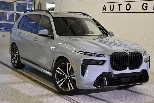 new 2025 BMW X7 car, priced at $95,050