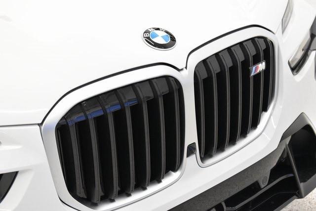 new 2025 BMW X7 car, priced at $115,505