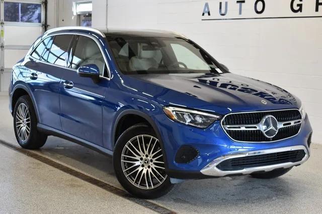 new 2025 Mercedes-Benz GLC 300 car, priced at $55,985