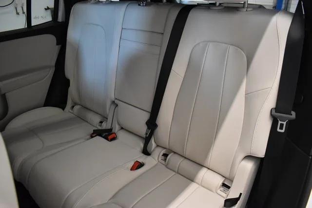 new 2025 Mercedes-Benz GLB 250 car, priced at $49,595