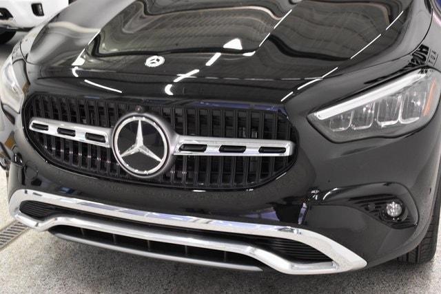 new 2024 Mercedes-Benz GLA 250 car, priced at $47,065
