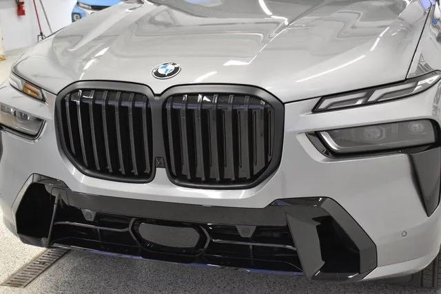 new 2025 BMW X7 car, priced at $93,200