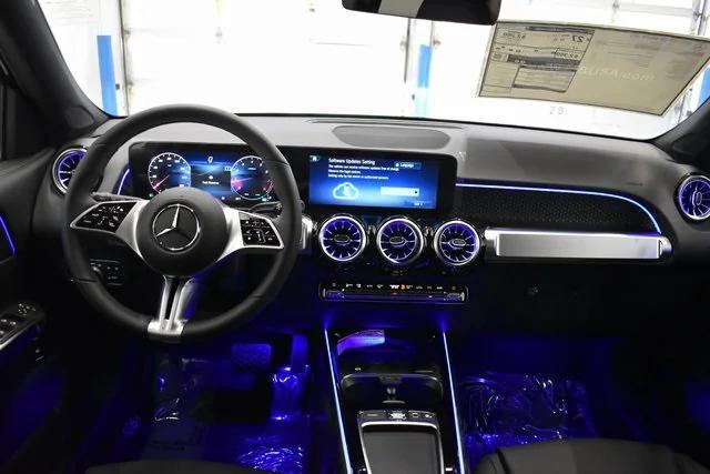 new 2025 Mercedes-Benz GLB 250 car, priced at $51,095