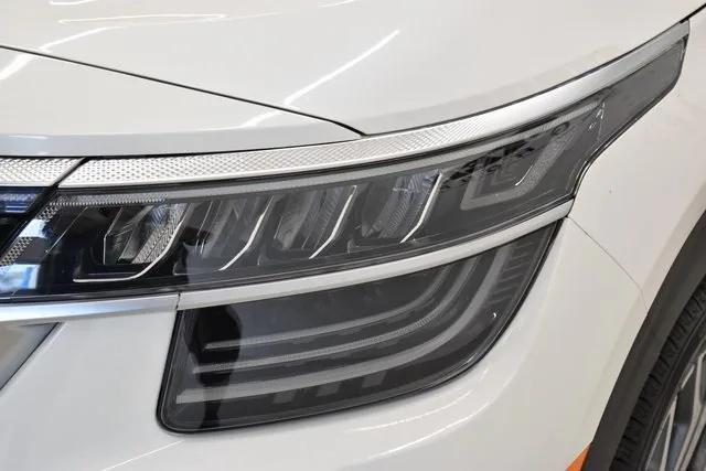 used 2023 Kia Seltos car, priced at $22,498