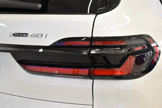 new 2026 BMW X7 car, priced at $98,285