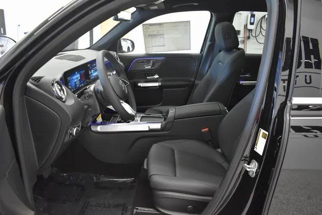 new 2025 Mercedes-Benz GLB 250 car, priced at $50,900