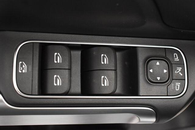 new 2025 Mercedes-Benz EQB 250 car, priced at $57,600