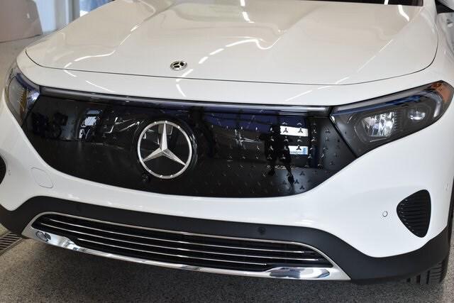 new 2025 Mercedes-Benz EQB 250 car, priced at $57,600