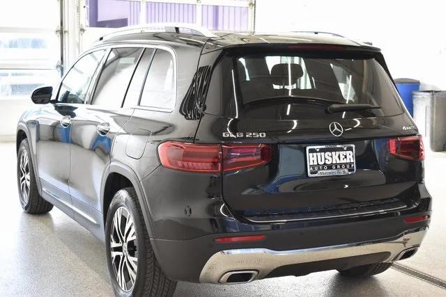 new 2025 Mercedes-Benz GLB 250 car, priced at $50,900