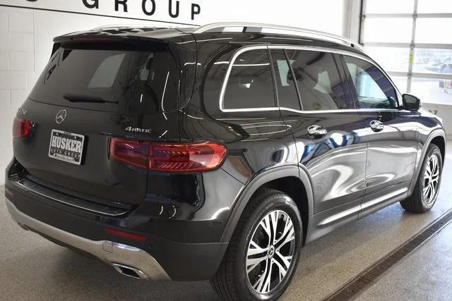 new 2025 Mercedes-Benz GLB 250 car, priced at $50,900