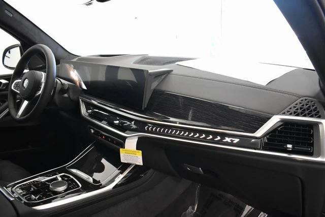 new 2026 BMW X7 car, priced at $95,045