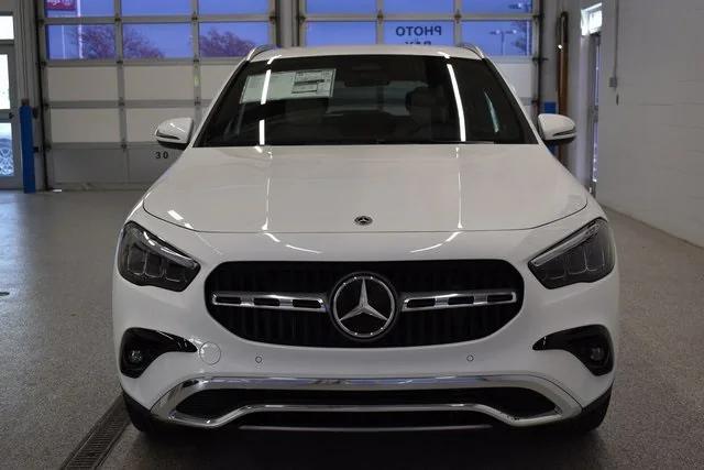 new 2025 Mercedes-Benz GLA 250 car, priced at $47,295