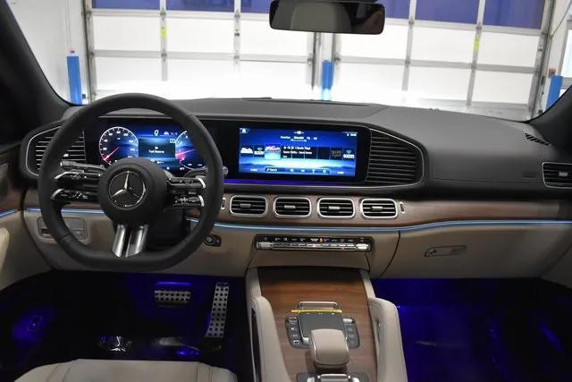 new 2025 Mercedes-Benz GLS 450 car, priced at $98,835