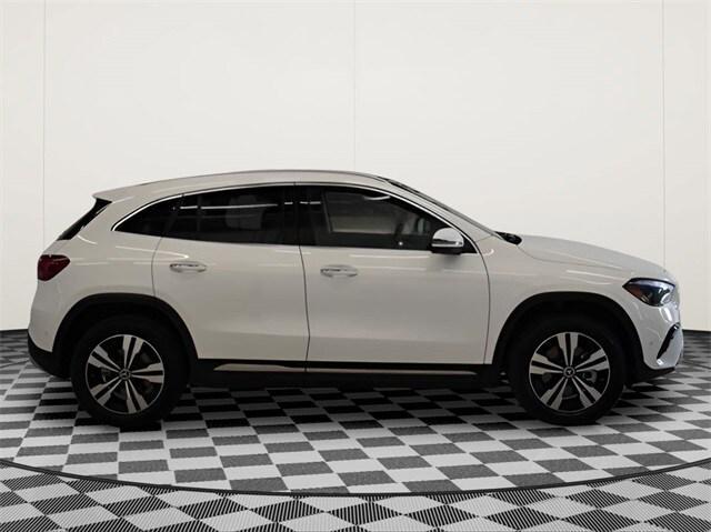 new 2025 Mercedes-Benz GLA 250 car, priced at $44,998