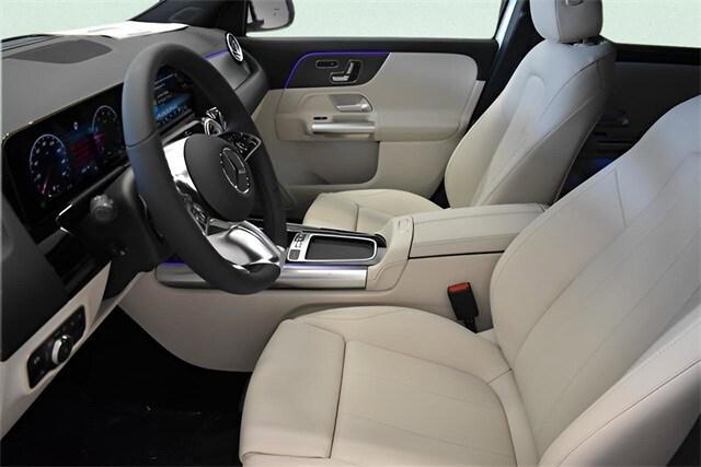 new 2025 Mercedes-Benz GLA 250 car, priced at $47,295
