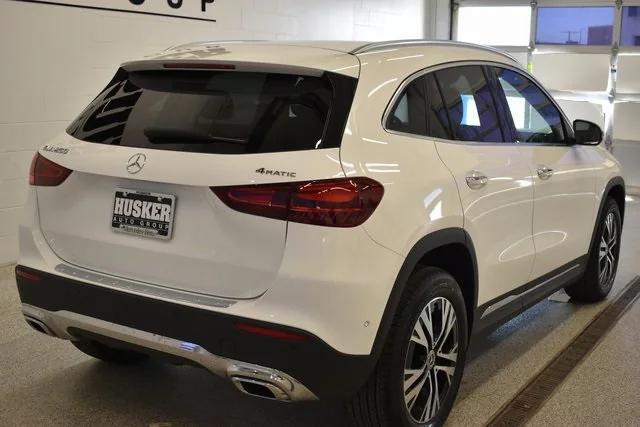 new 2025 Mercedes-Benz GLA 250 car, priced at $47,295