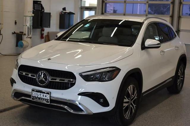 new 2025 Mercedes-Benz GLA 250 car, priced at $47,295