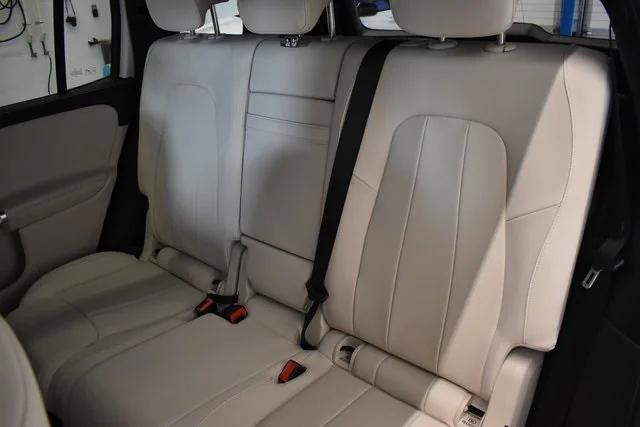 new 2025 Mercedes-Benz GLB 250 car, priced at $49,595