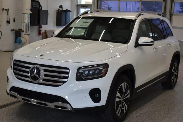 new 2025 Mercedes-Benz GLB 250 car, priced at $49,595