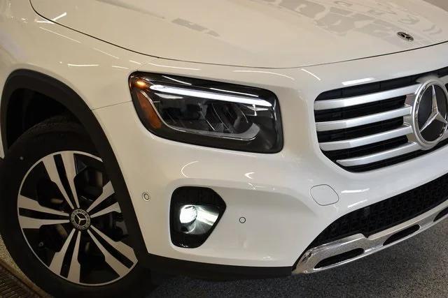 new 2025 Mercedes-Benz GLB 250 car, priced at $49,595