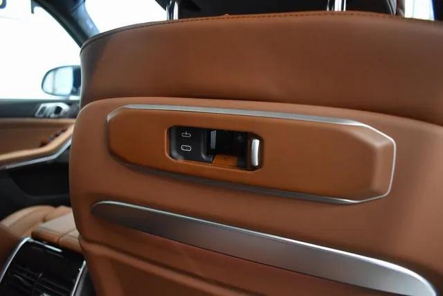 new 2026 BMW X7 car, priced at $121,595
