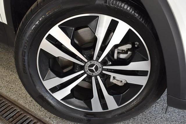 new 2025 Mercedes-Benz GLB 250 car, priced at $49,595