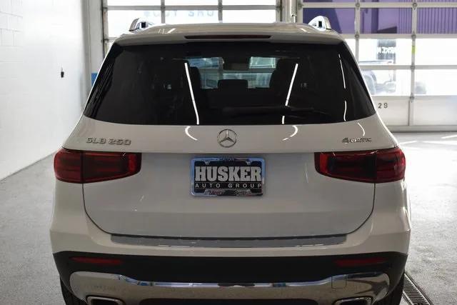 new 2025 Mercedes-Benz GLB 250 car, priced at $49,595