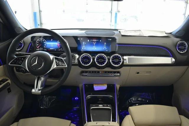 new 2025 Mercedes-Benz GLB 250 car, priced at $49,595